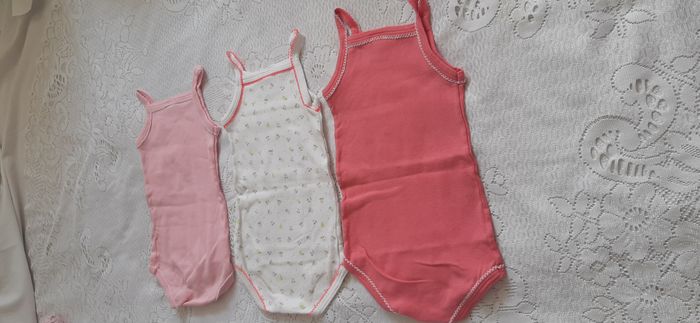Lot de 3 bodies  PETIT BATEAU - photo numéro 2