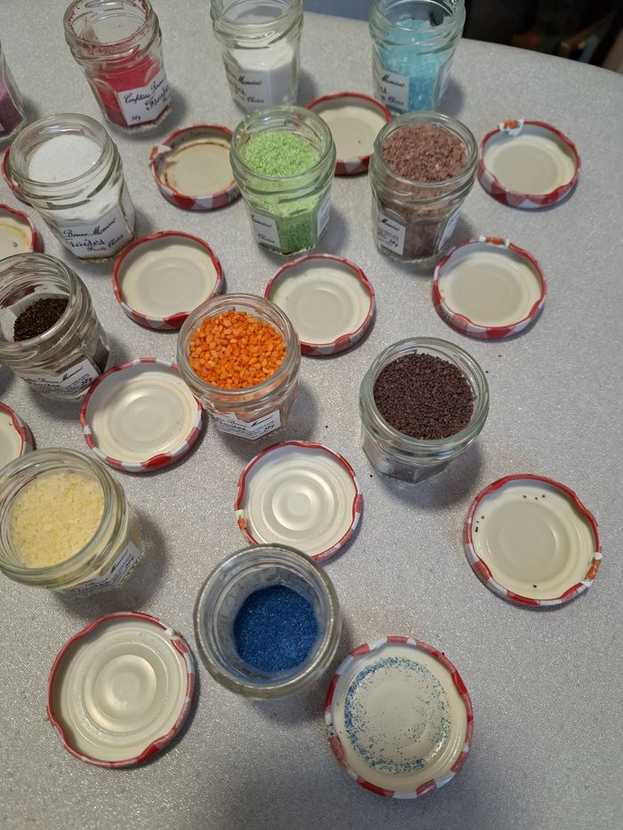 Gros lot de microbilles, faux sucre, vermicelles pour déco fimo, loisirs creatifs divers - photo numéro 10
