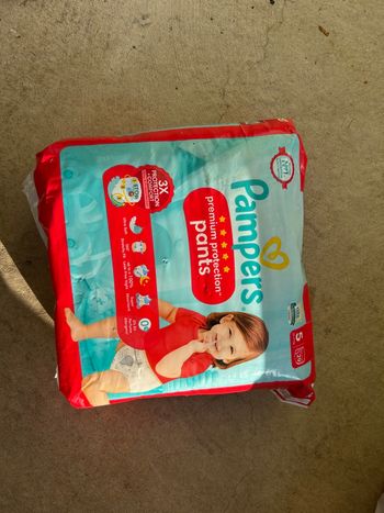Pampers premium protection pants  t5
