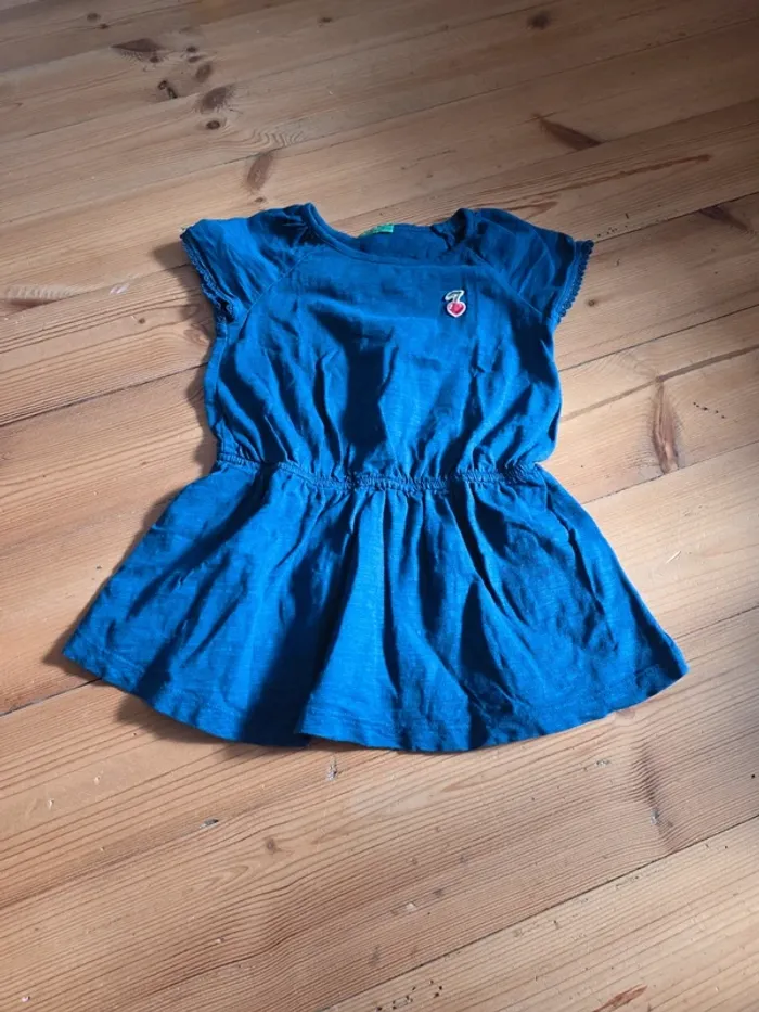 Lot de 3 robes manche courte 12 mois. - photo numéro 2