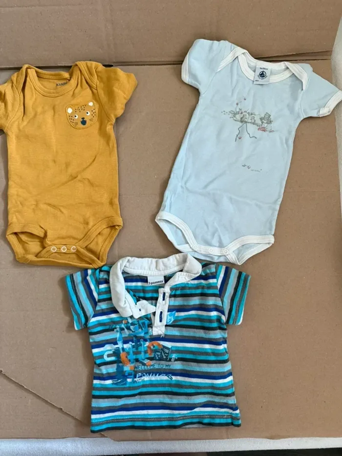 Lot de 40 vêtements taille 3 mois - photo numéro 5