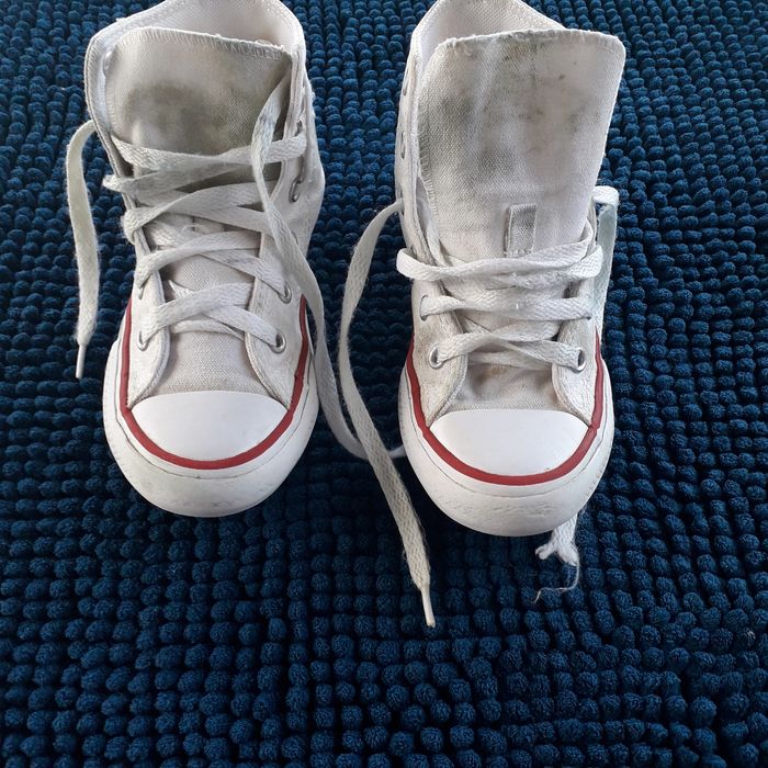 Baskets  Converse all stars pointure 29 - photo numéro 3