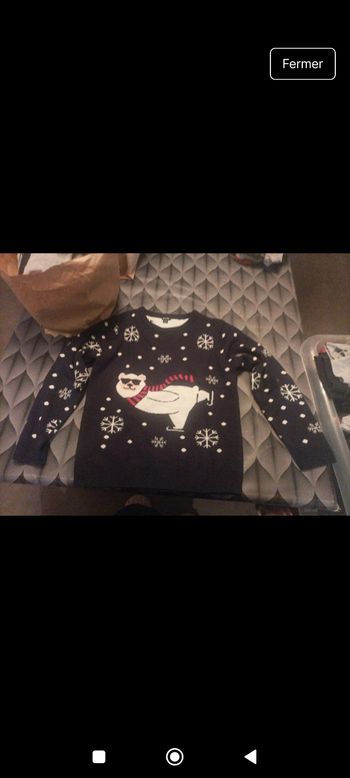 Pull de Noël ours polaire