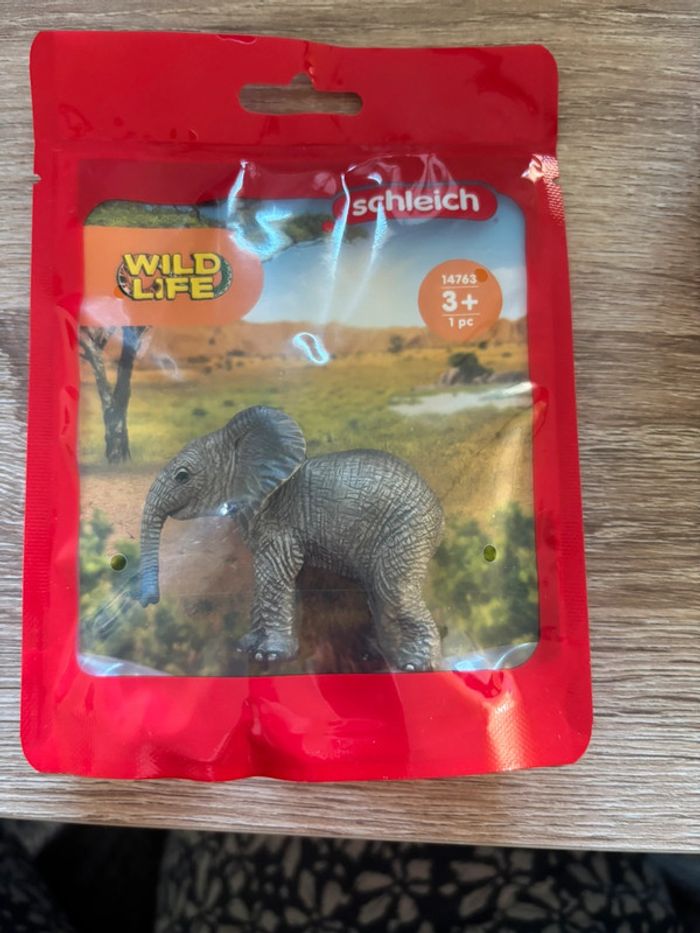 Éléphanteau d’Afrique Schleich