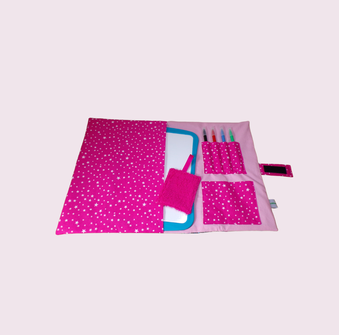 pochette range ardoise et crayons, effaceur offert, modèle licorne fond noir - photo numéro 2