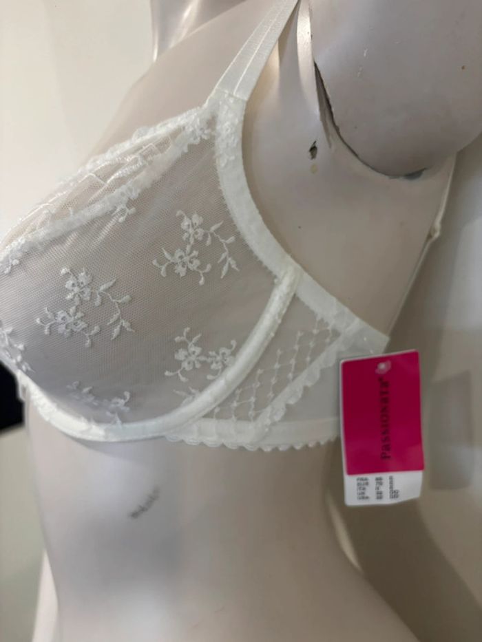 Magnifique soutien gorge neuf blanc Passionata taille 85E - photo numéro 3