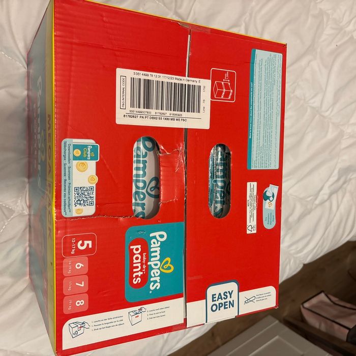 Carton couche culotte Pampers taille 5 - photo numéro 2