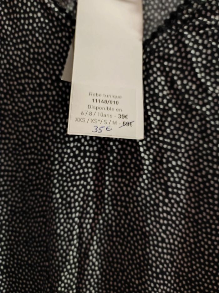 Robe noire captain tortue - photo numéro 4
