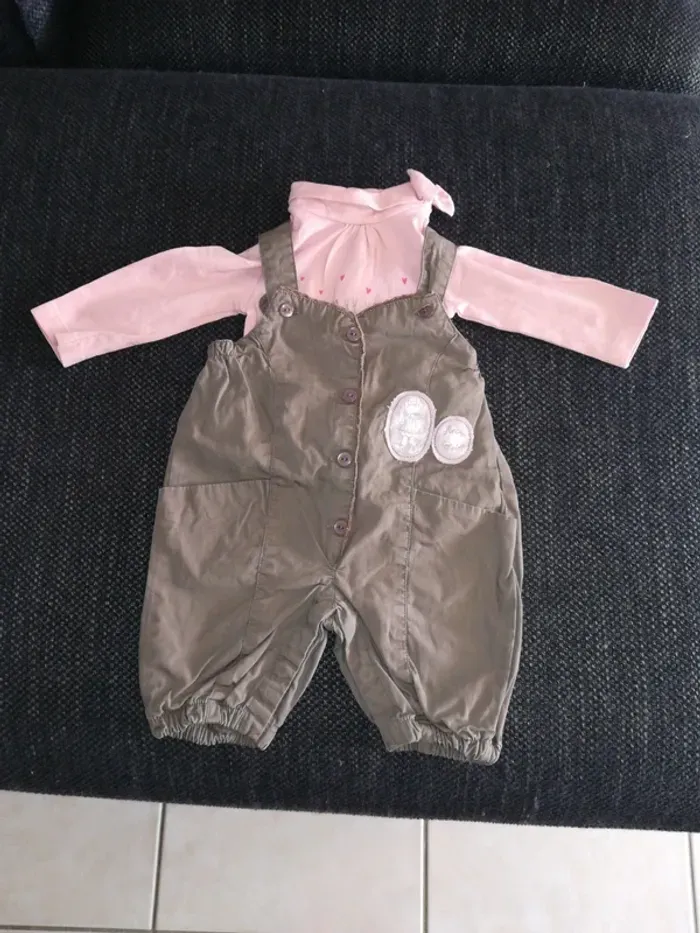 Magnifique ensemble salopette et col roulé, bébé fille, 3mois. - photo numéro 1