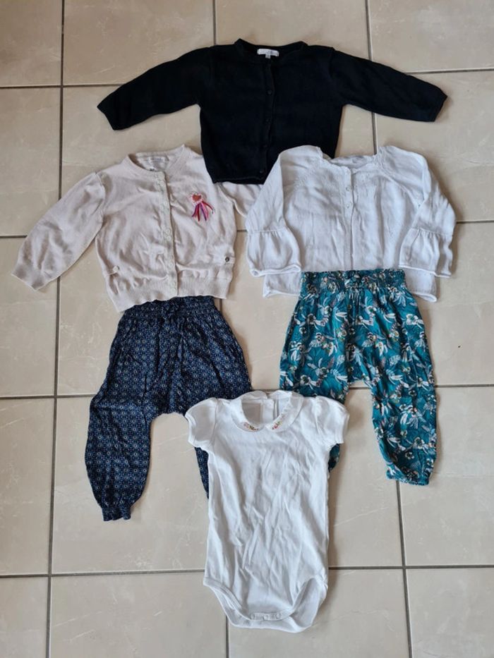 Lot de 6 vêtements taille 18 mois