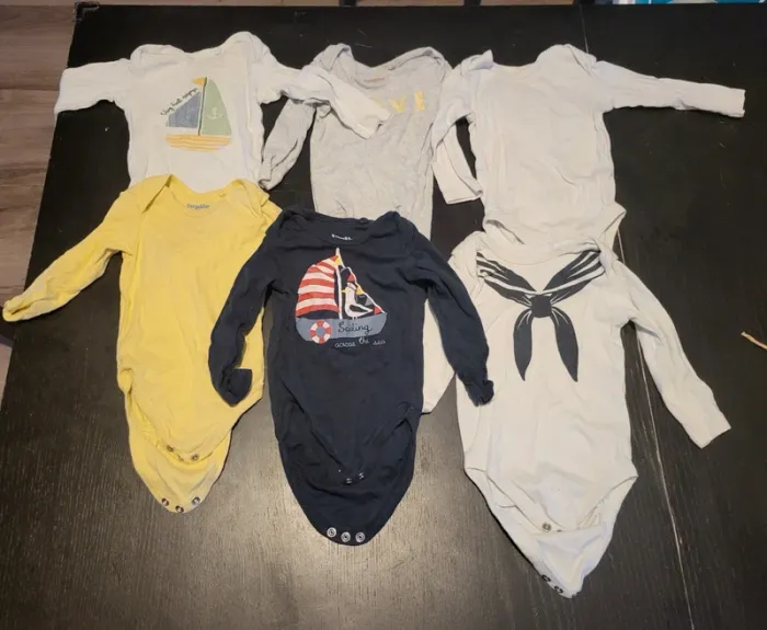 Lot de 6 bodies 6 mois
