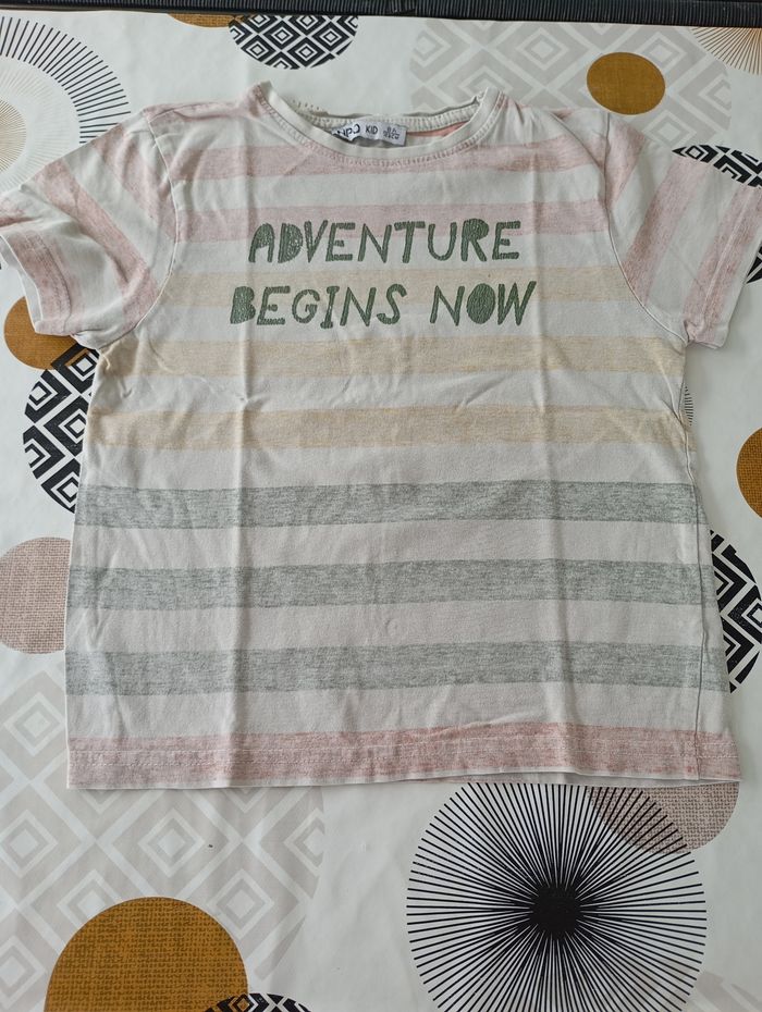 T-shirt a rayures , adventure