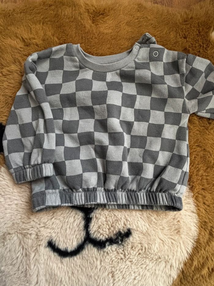 Ensemble jogging carreaux gris Primark t.9m - photo numéro 2