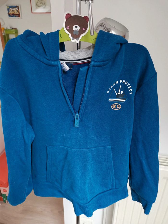 Pull capuche Okaïdi garçon 6 ans