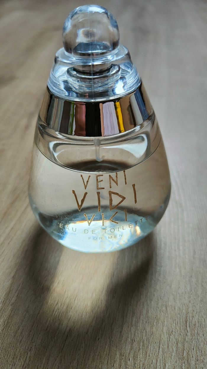 Eau de toilette veni vedi vici - photo numéro 2