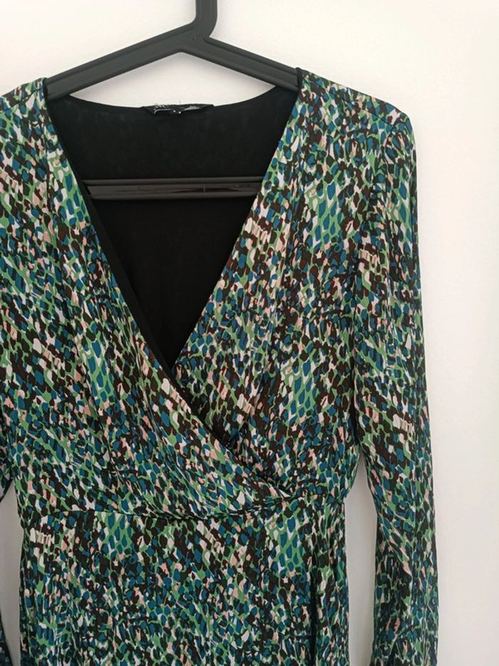 Robe longue motif léopard tons vert Only Taille S En très bon état