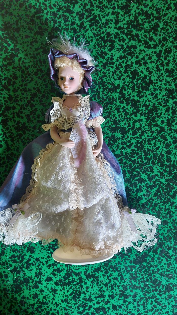 Poupées porcelaine - photo numéro 5