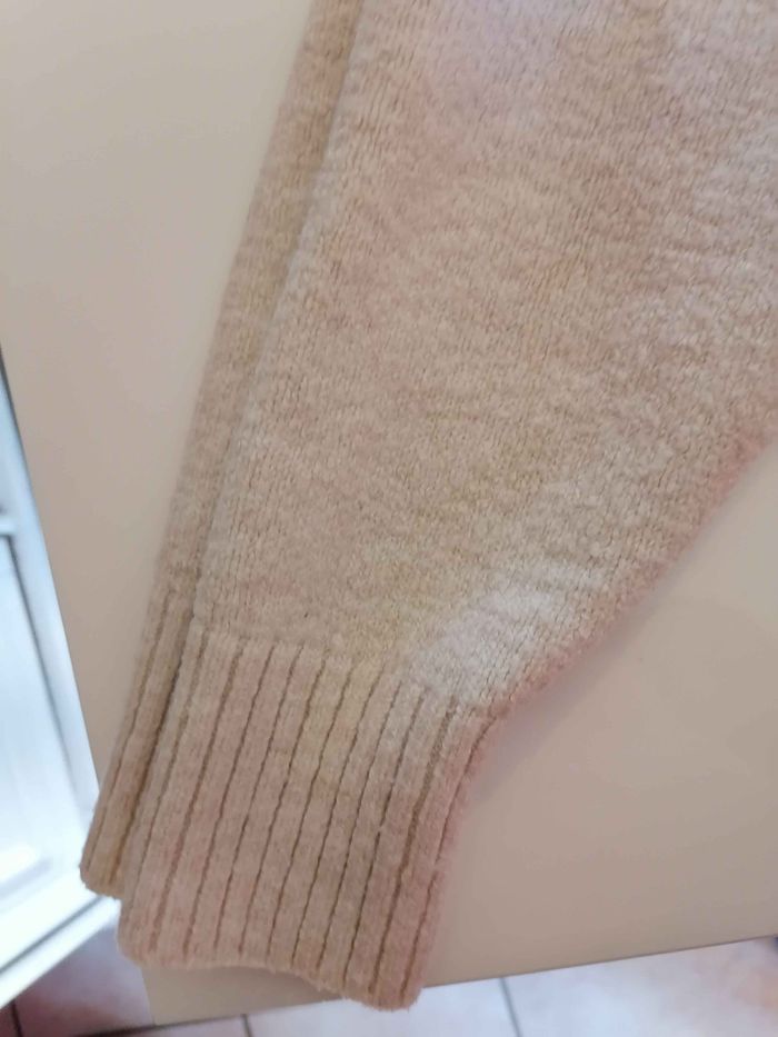 Pull beige col roulé - photo numéro 2