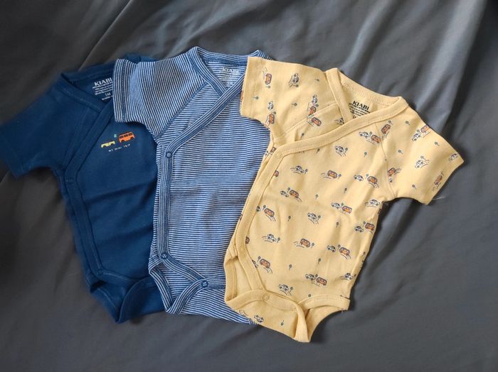 3 bodies manches courtes