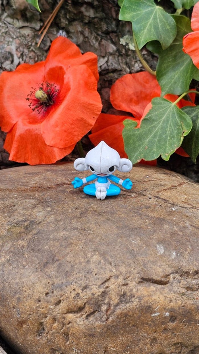 Super petite figurine Pokemon Nintendo meditikka