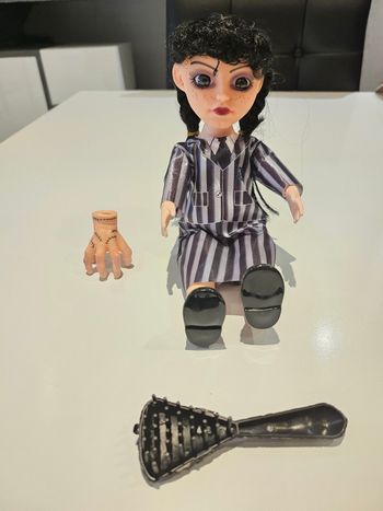 Poupée mercredi