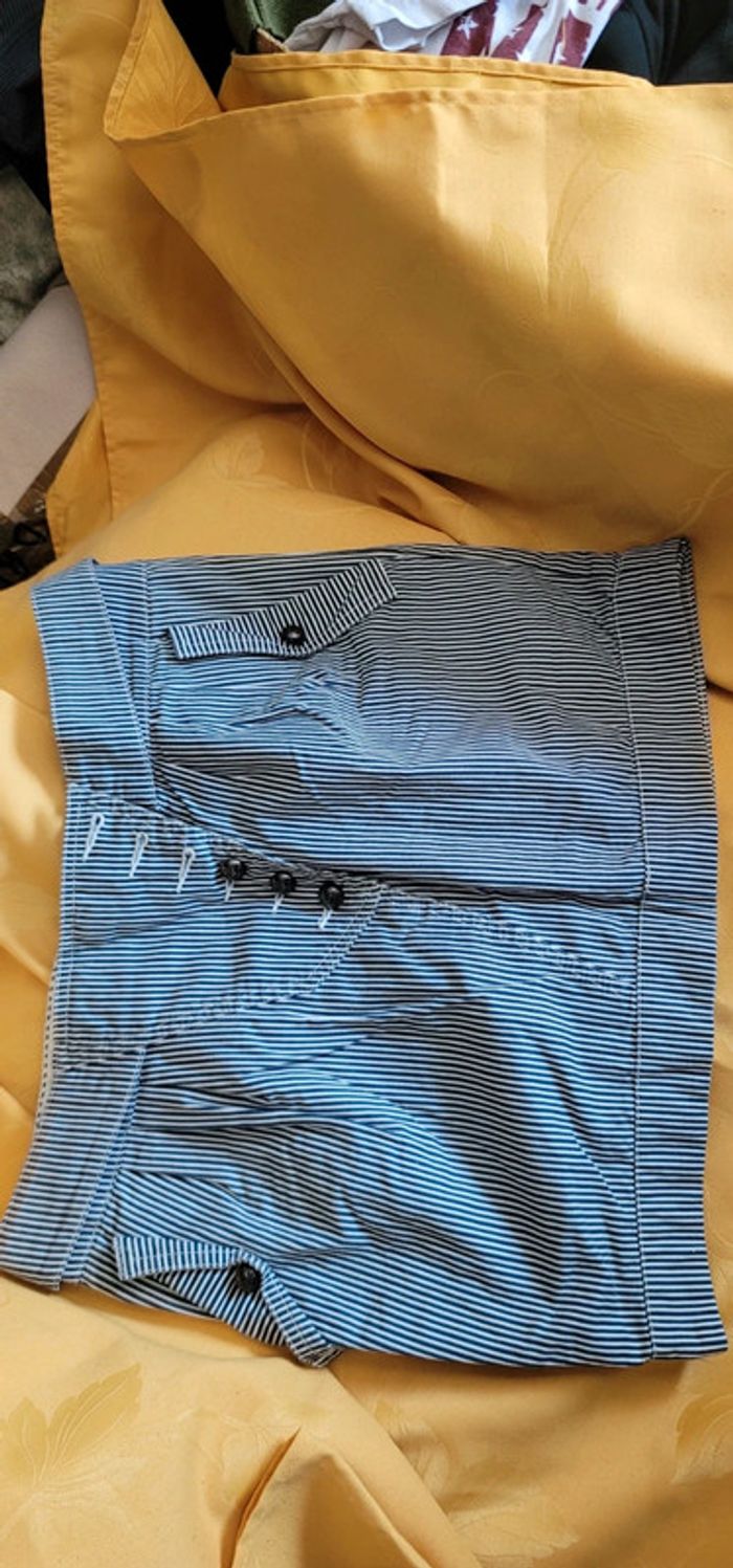 Jupe courte rayee