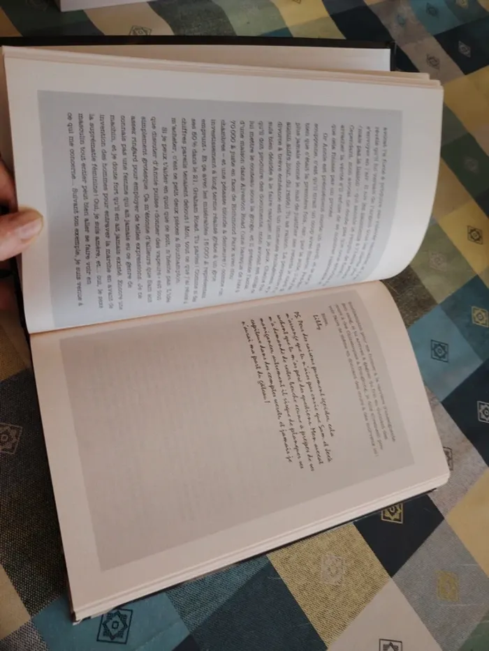 Livre Un serpent dans l'ombre - photo numéro 7