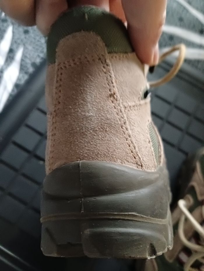 Chaussures Decathlon taille 28 - photo numéro 4
