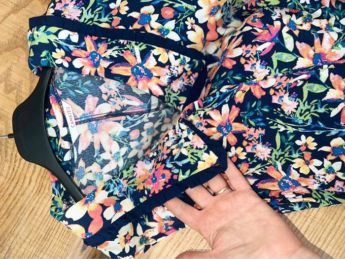 Salopette combinaison short taille L 40 camaïeu à fleurs tropicale fluide été - photo numéro 3