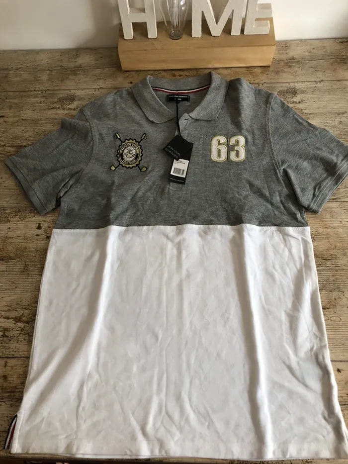 Polo gris et blanc