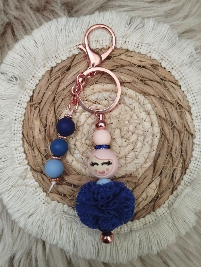 Porte clé poupee