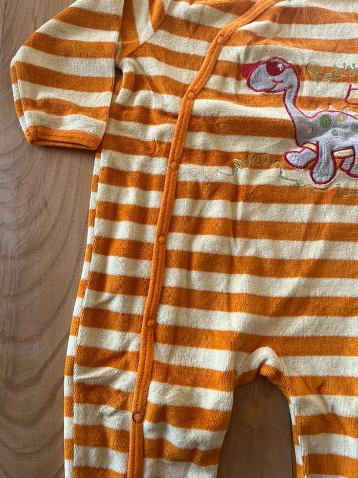 Pyjama une pièce orange 12 mois - photo numéro 3