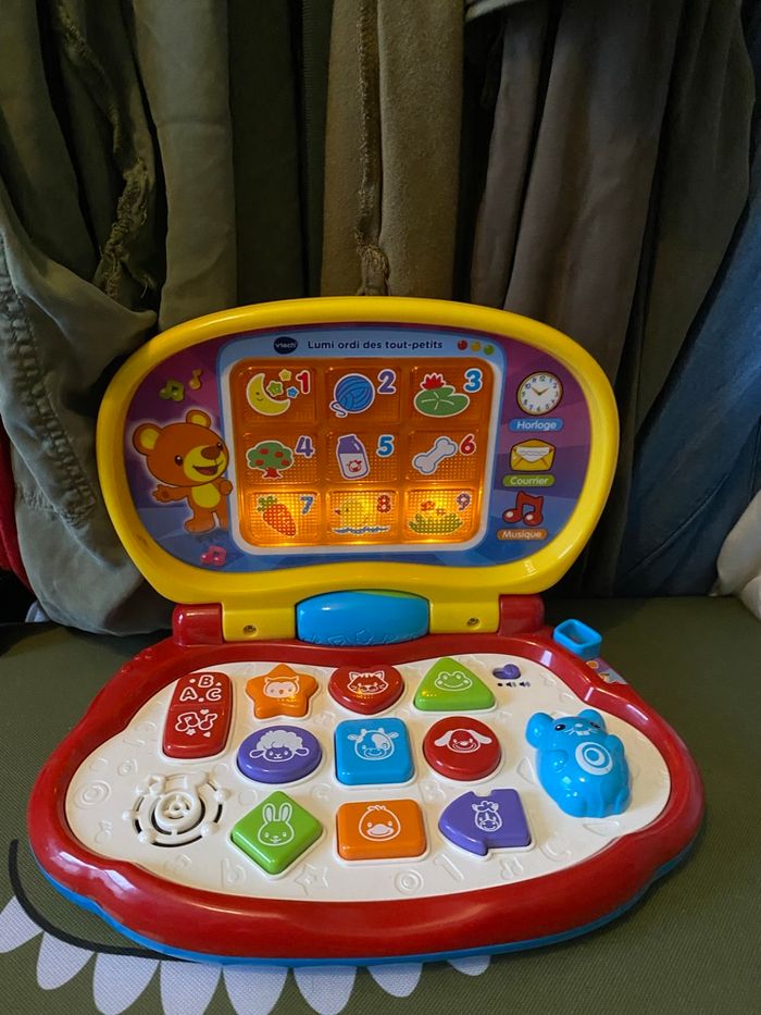 Ordinateur fisher price bébé - photo numéro 2