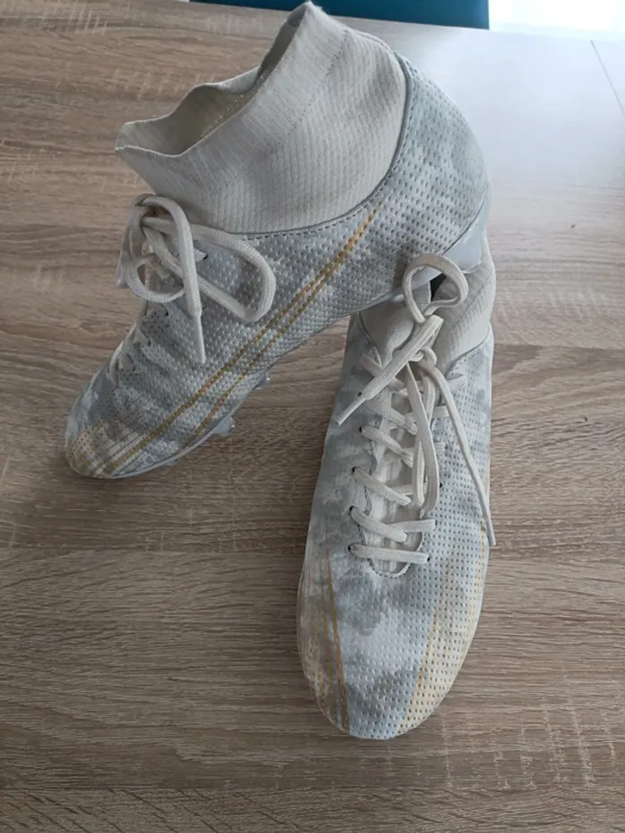 Chaussure de foot- 41 - photo numéro 2