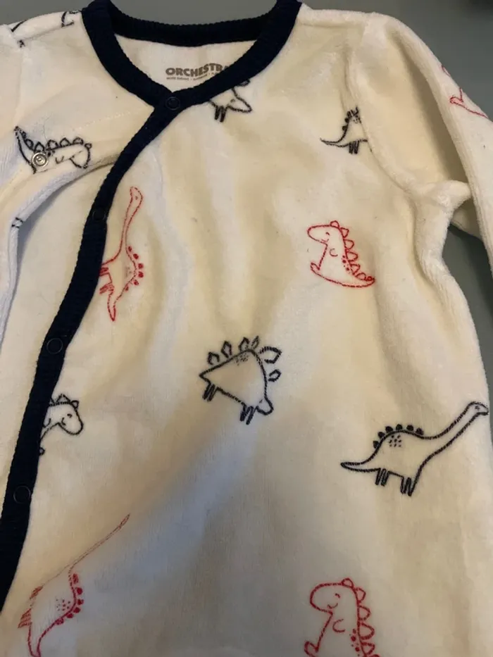Pyjama dino 3 mois - photo numéro 3
