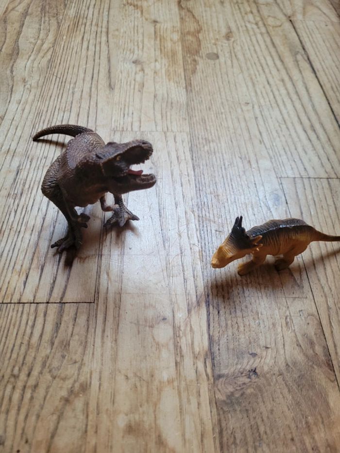 Lot de 19 figurines dinosaure + 1 figurine crocodile - photo numéro 8