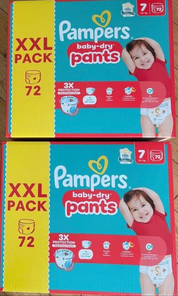 2 cartons de couches taille 7
