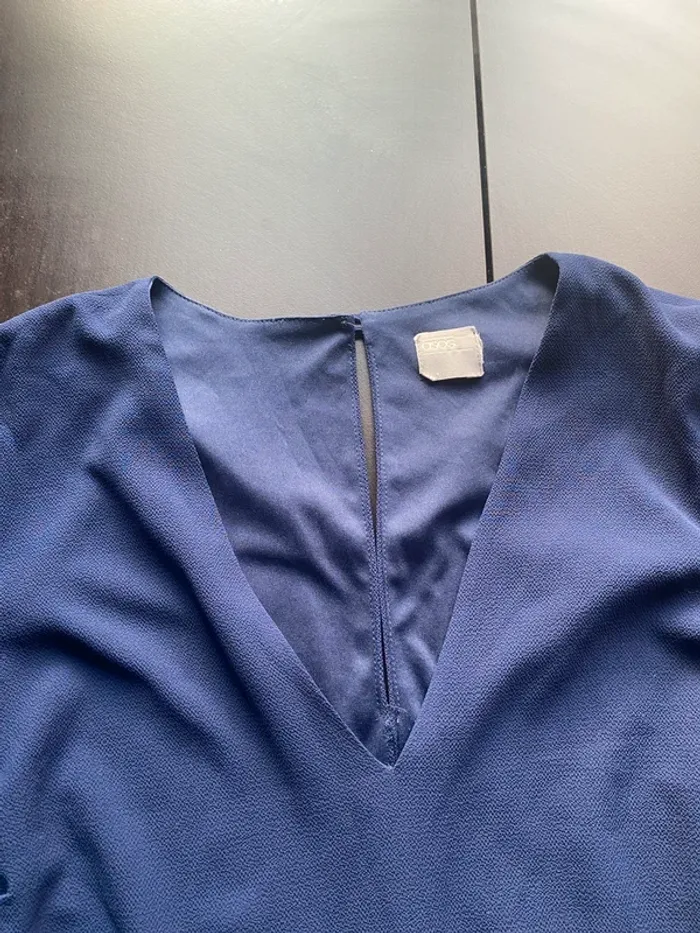 Robe bleu marine Asos en très bon état - photo numéro 3