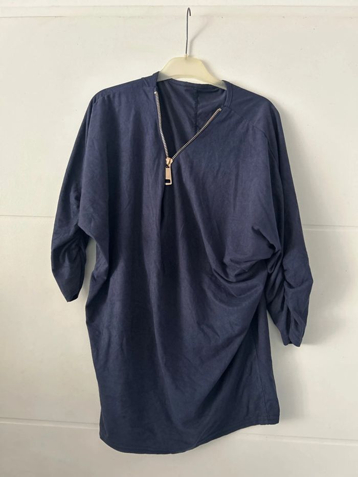 T-shirt bleu