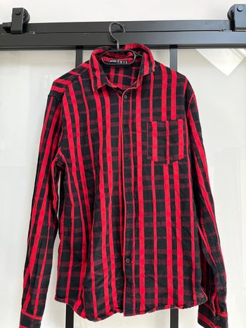 Chemise à rayures rouge et noir bershka