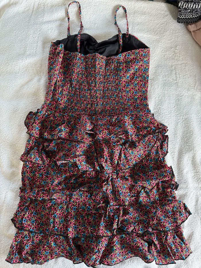 Robe etam à fleurs taille 36 - photo numéro 2