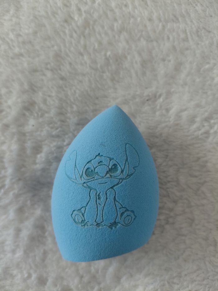 Beauty blender Stitch