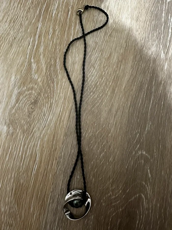 Collier