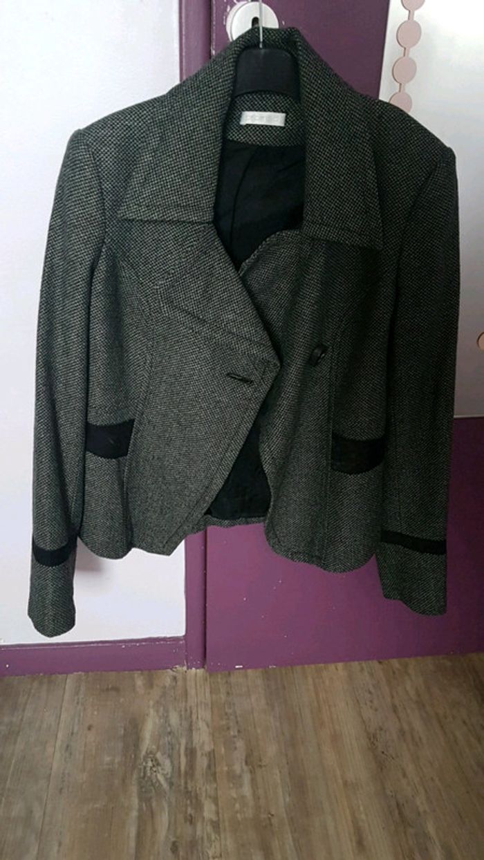 Belle veste bien taillée Promod taille 40