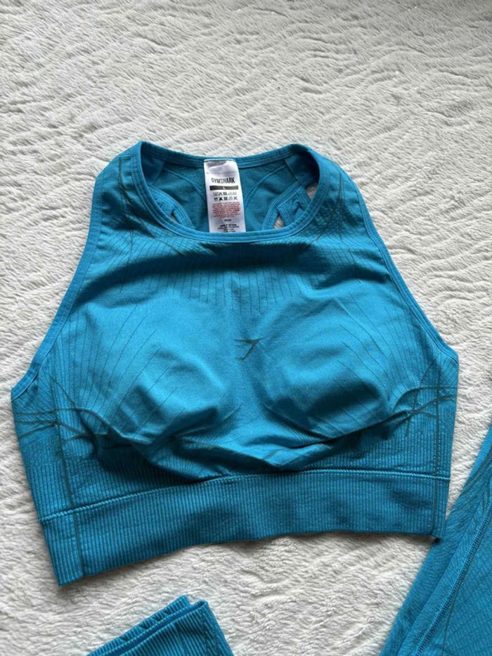 Ensemble Gymshark Apex Seamless Femme Bleu – Brassière L + Legging M – Comme Neuf – Valeur 102€ - photo numéro 2