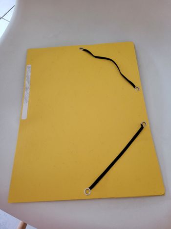 Lot 7 chemises cartonnées élastiques à rabat