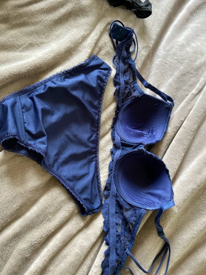Ensemble neuf push up - photo numéro 5