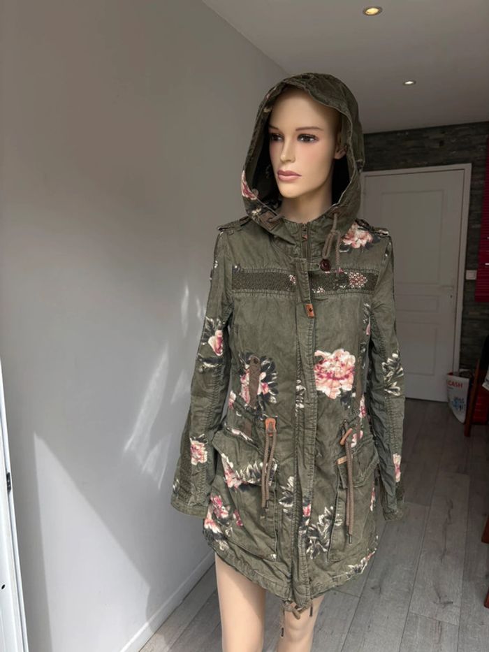 Veste khujo avec capuche modèle à fleurs - photo numéro 6