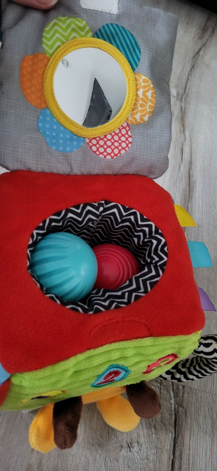 Cube éducatif bébé - photo numéro 3