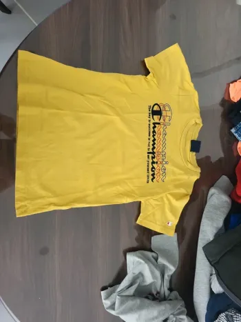 Tee shirt champion 7/8 ans